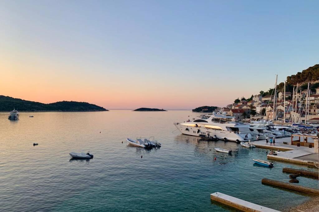 Seafront Apartment Duo Vis Kültér fotó